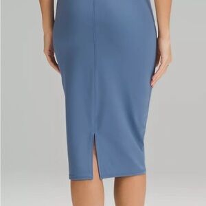 Lululemon Nulu midi Blue Pencil Skirt with Back Slit